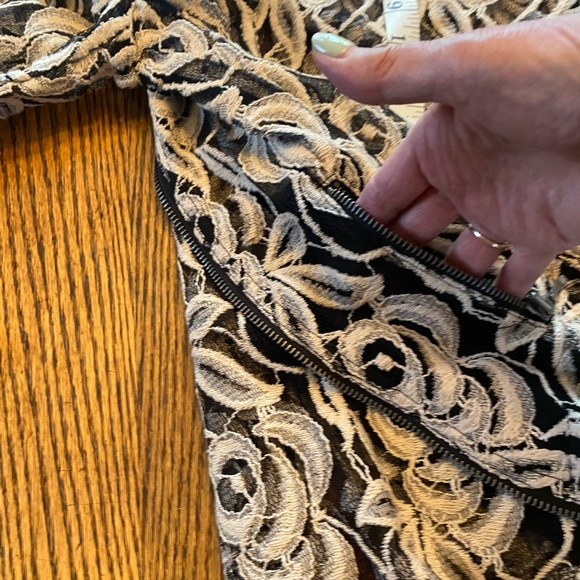 I.N.C. International Concepts, Heavy lace unlined jacket size small - Picture 8 of 11